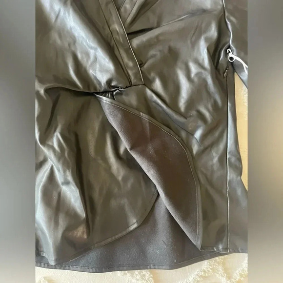 Six/Fifty Collared Leather Blouse - Picture 5 of 8